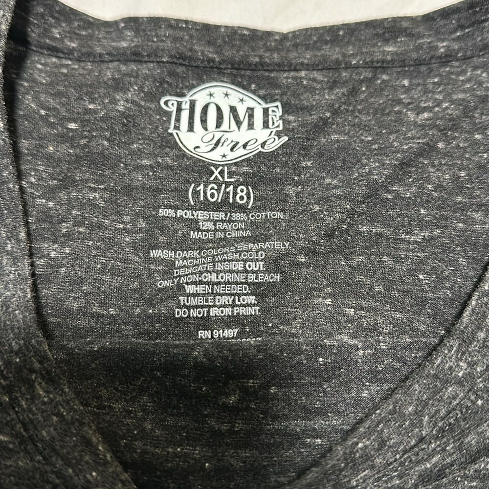 Home Free Women  Black and Gray Short Sleeve Shirt  Size XLarge 16-18 - Picture 3 of 4